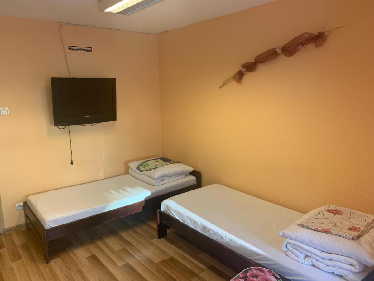 Hostel Tanie Bartek *